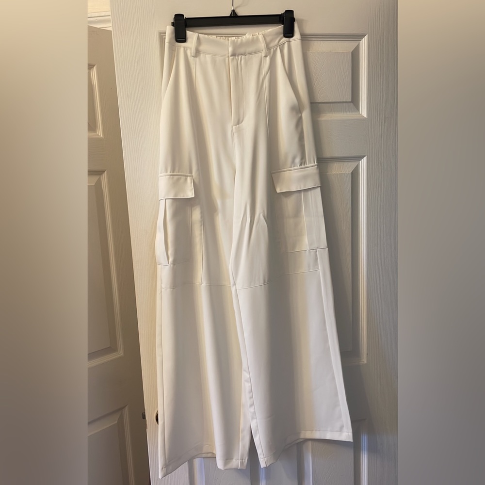 Vestique White Pants